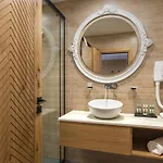 Wine & Chukara Hotel Trjavna