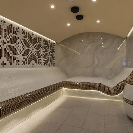 Wine & Chukara Hotel