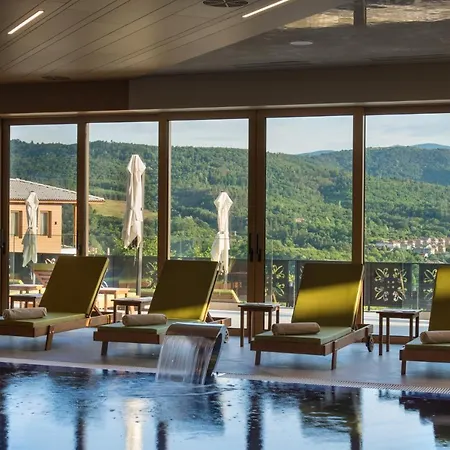 Wine & Chukara 特里亚夫纳