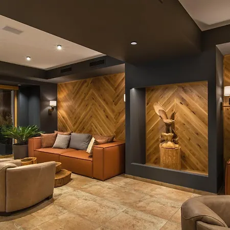 酒店 Wine & Chukara 特里亚夫纳