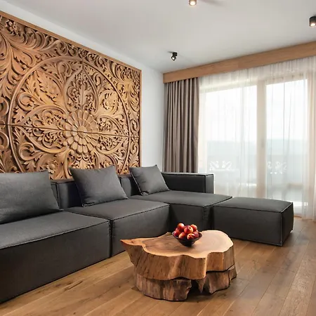 Wine & Chukara Hotel 4*