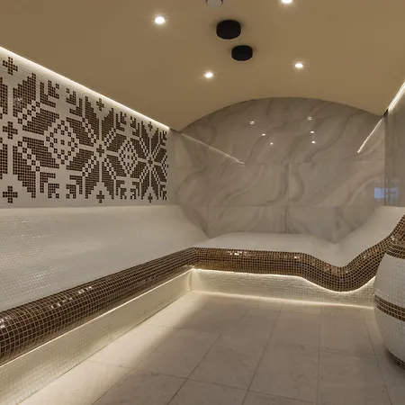 Wine & Chukara 酒店 特里亚夫纳