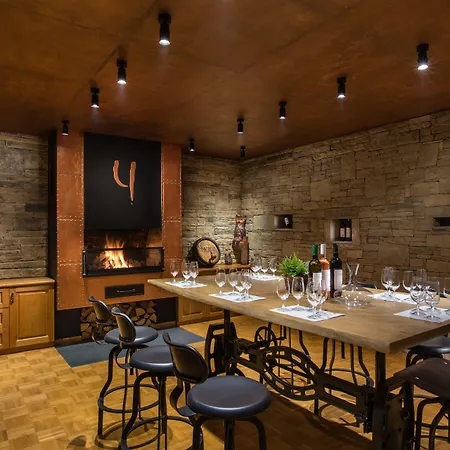 Wine & Chukara Otel 4*