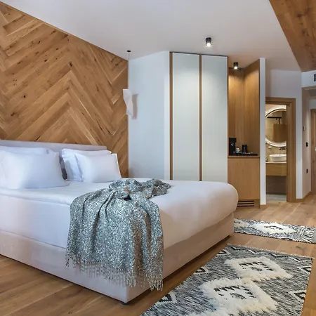 酒店 Wine & Chukara 4*