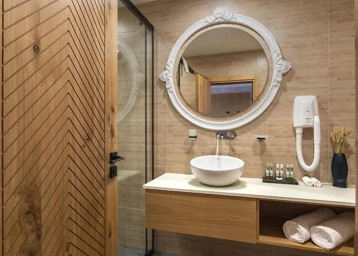 Wine & Chukara Otel Tryavna