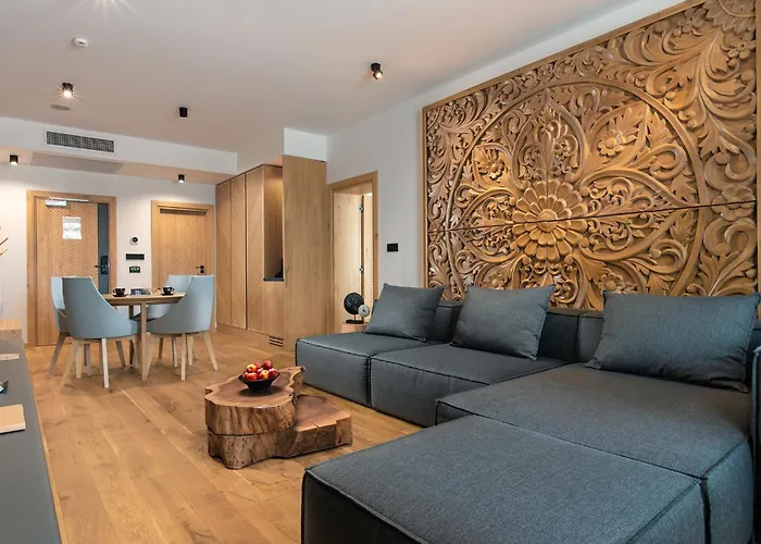 Wine & Chukara Otel Tryavna