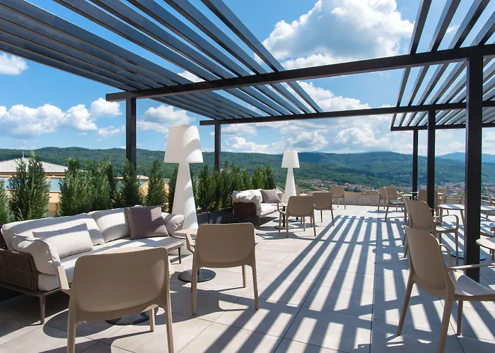 Wine & Chukara Otel 4*